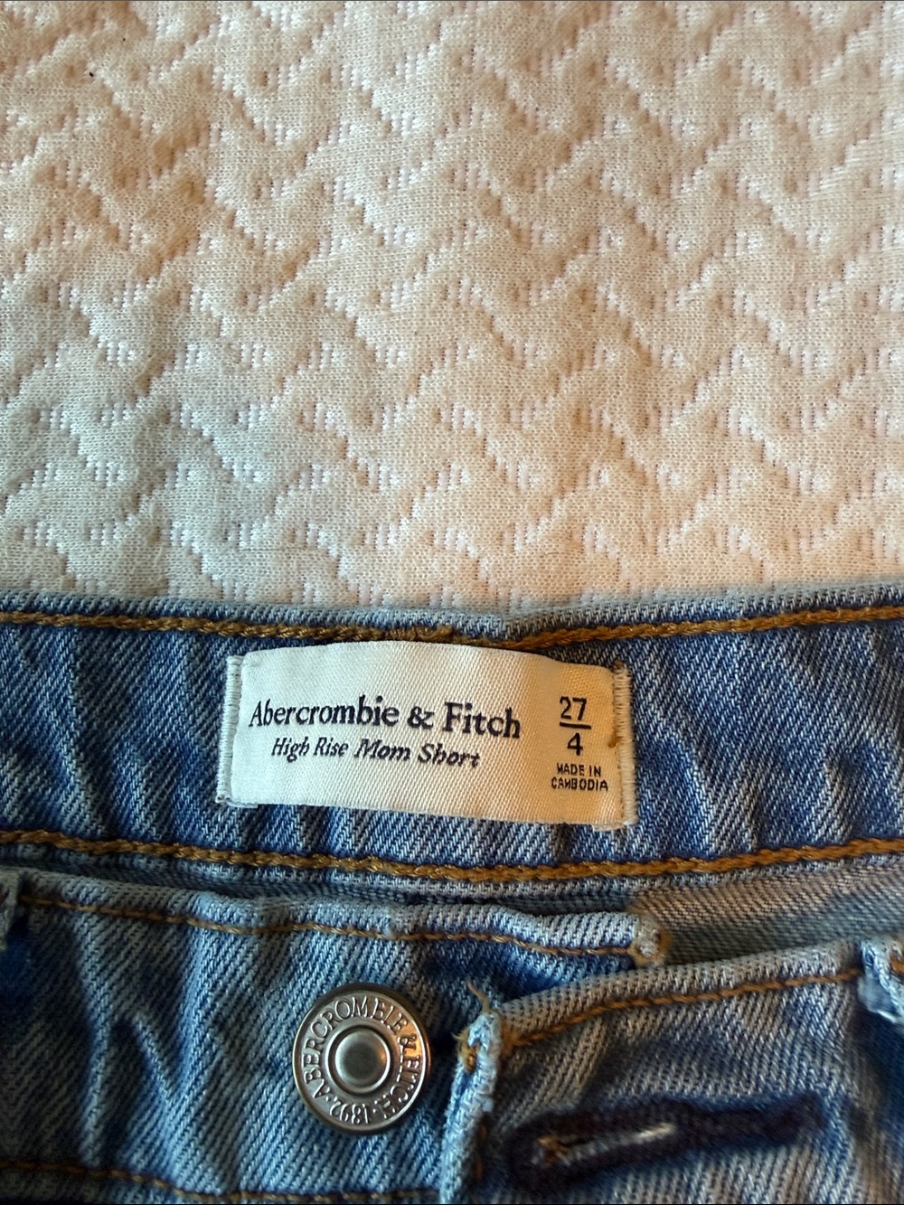 Abercrombie & Fitch Light Blue Distressed Denim Shorts - Picture 2 of 3
